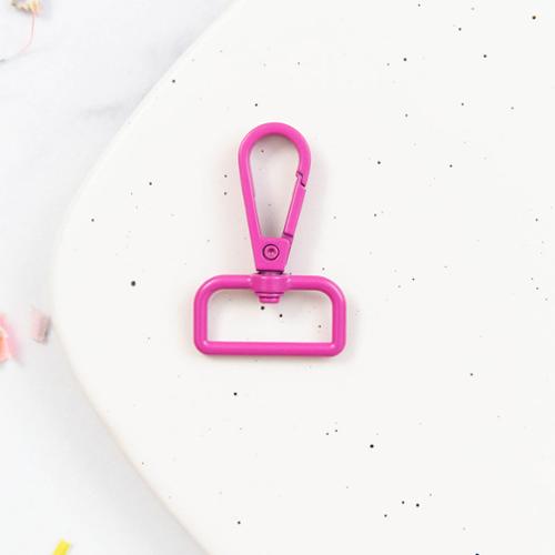 1" Swivel Snap Hook in Magenta by Stitch Supply