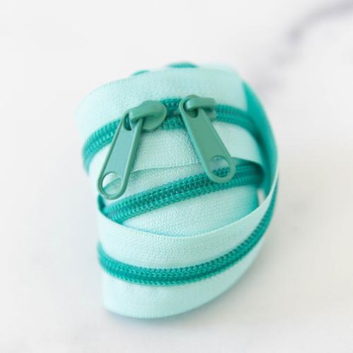 30" Zipper in Spearmint by Stitch Supply