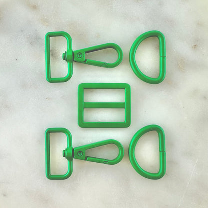 Strap Hardware in Kelly Green by Stitch Supply